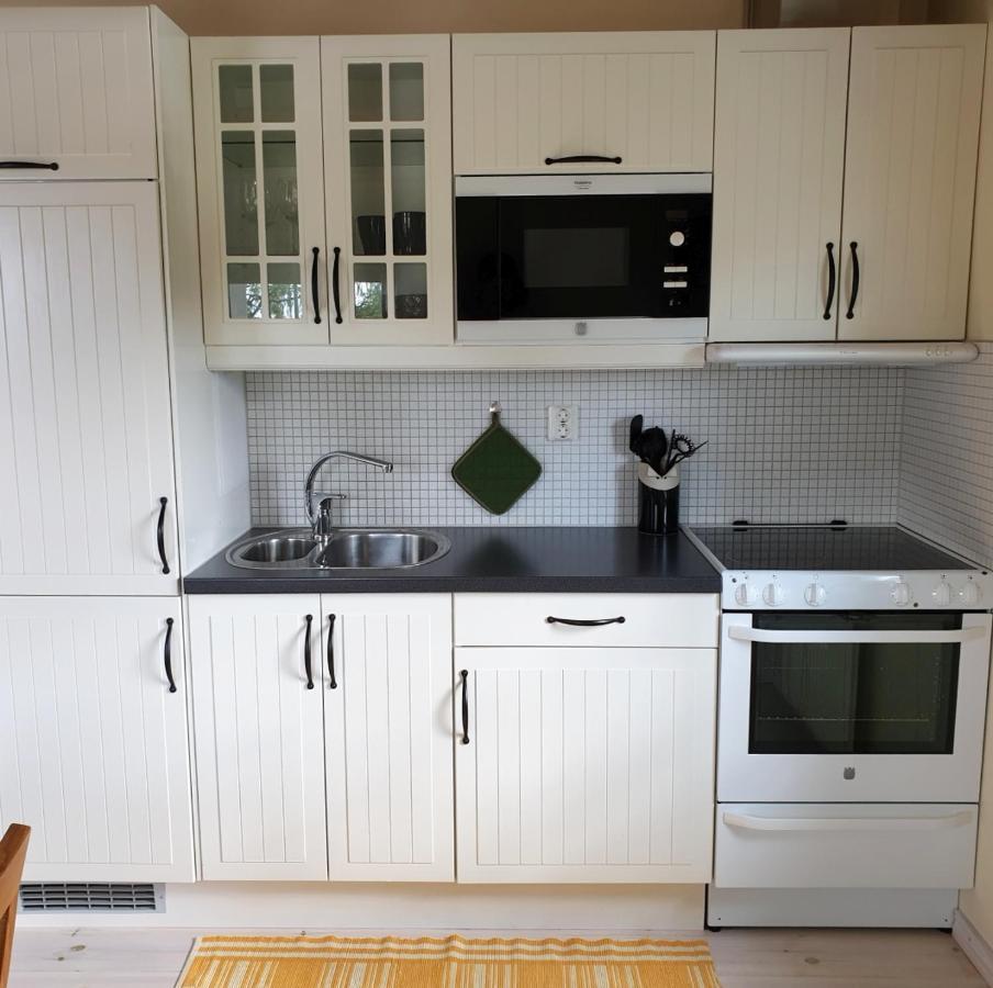 Cabin Near Lake And Beautiful Nature Reserve. Bodafors エクステリア 写真