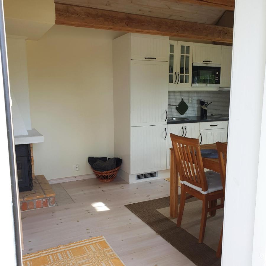 Cabin Near Lake And Beautiful Nature Reserve. Bodafors エクステリア 写真