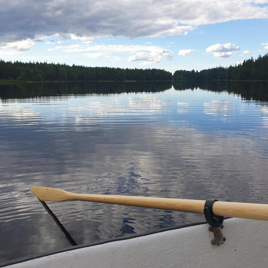 Cabin Near Lake And Beautiful Nature Reserve. Bodafors エクステリア 写真
